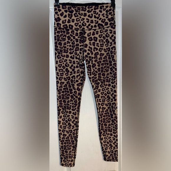 Good American Core Strength Leggings in Cheetah - Women’s Size S - Picture 4 of 12